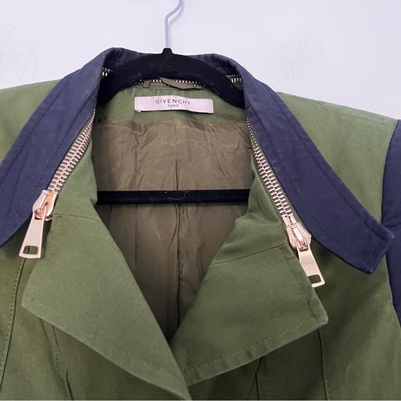 SOLD !! Givenchy Zipper Collar blazer - Picture 7 of 14